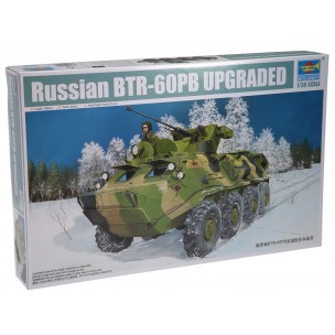 01545 Maqueta vehículo Russian BTR-60 PB 1/35